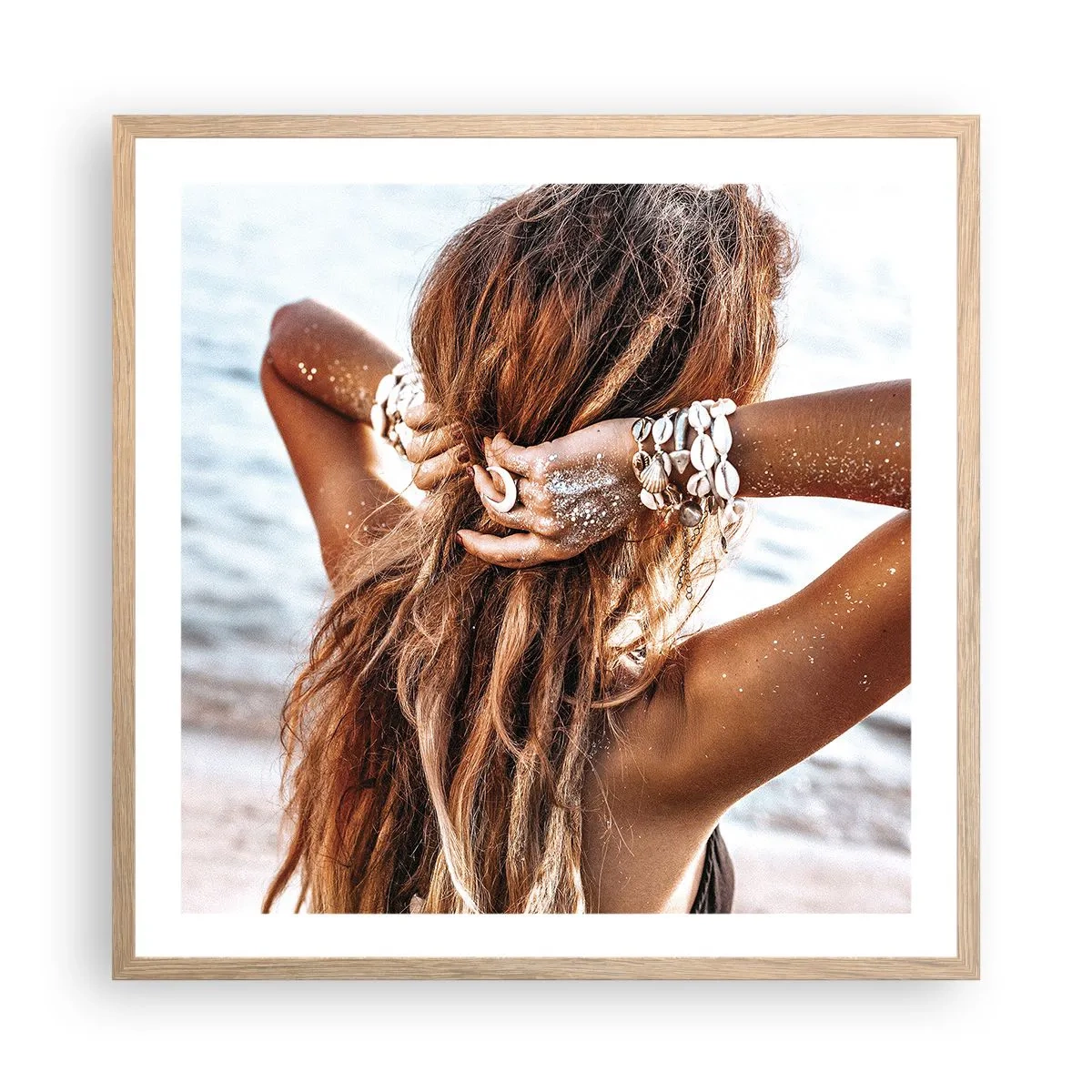 Een poster in een licht eiken lijst - Een zusje van water en zon - 60x60 cm