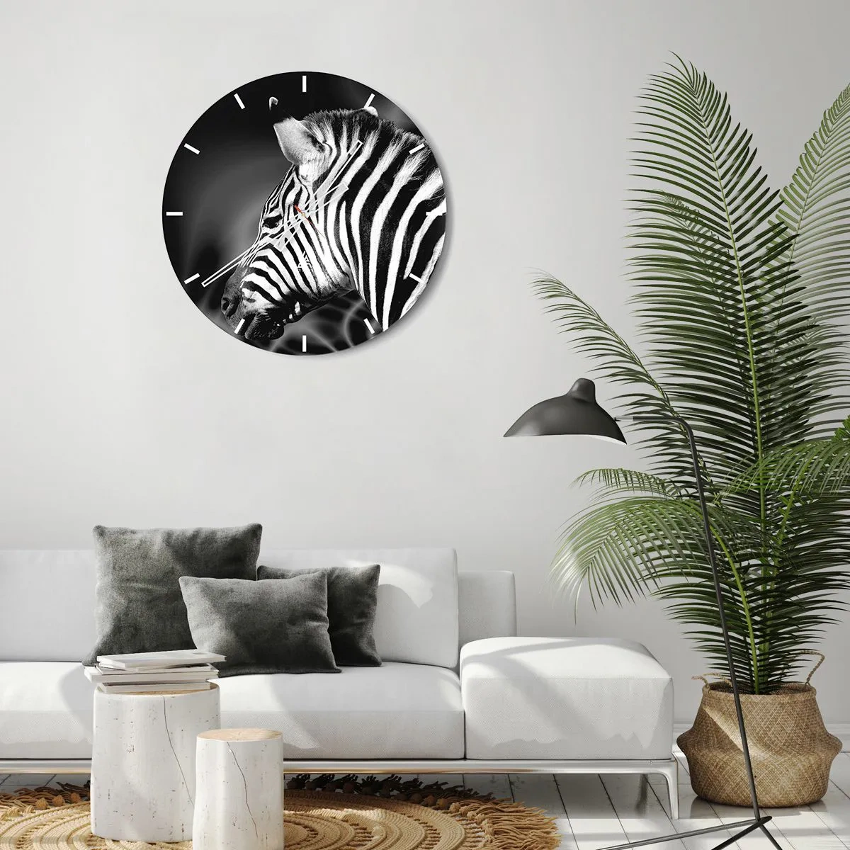 Wandklok - Klok - Zwart-wit close-up van een zebra tegen een contrasterende achtergrond - 30x30cm - Wit is wit en zwart is zwart - Moderne wanddecoratie voor woonkamer, keuken en slaapkamer ARTTOR
