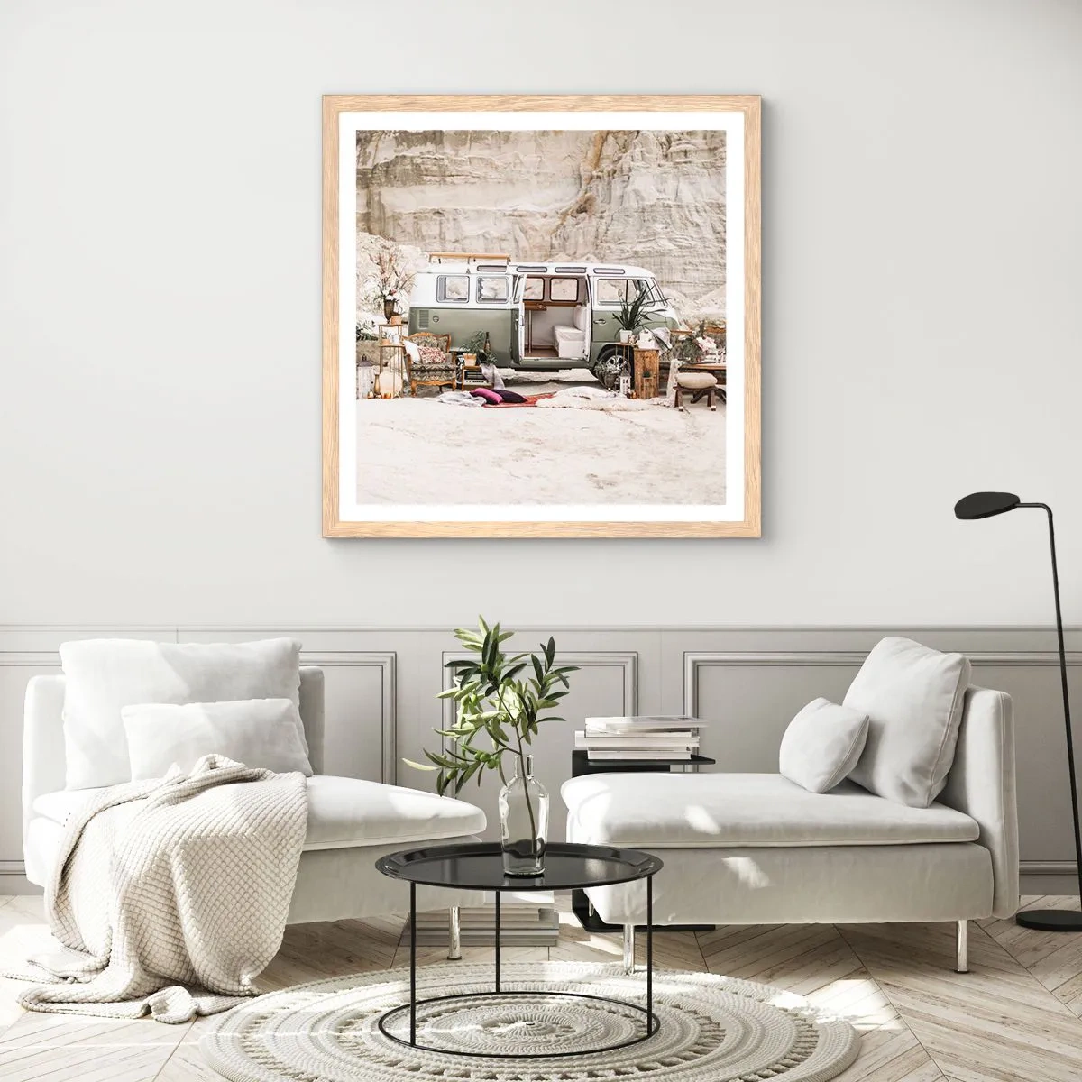 Een poster in een licht eiken lijst - Er is de tijd om aan de reis te beginnen - 30x30 cm