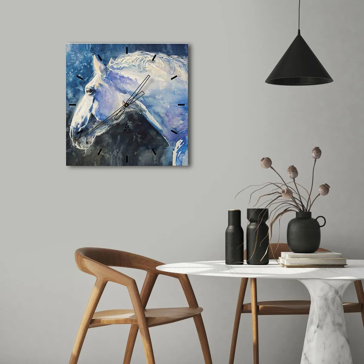 Wandklok - Klok - Portret in een blauwe gloed - 30x30 cm