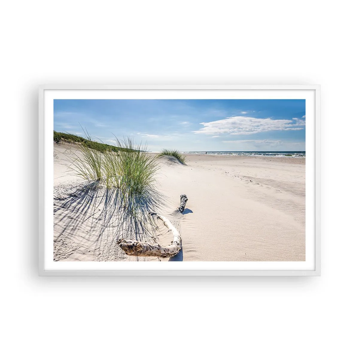Poster in een witte lijst - De mooiste zandstrand? Oostzee-strand - 91x61 cm