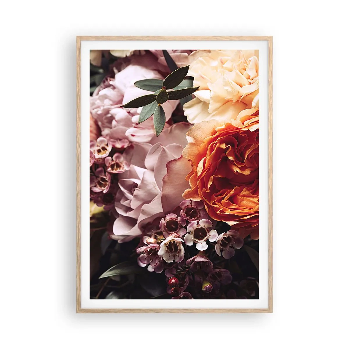 Een poster in een licht eiken lijst - Gehuld in schoonheid - 70x100 cm
