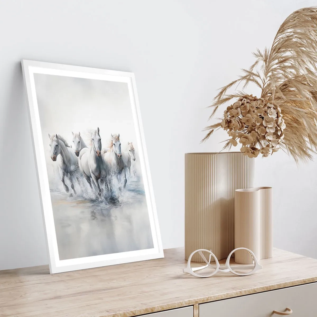 Poster in een witte lijst - Witte magie - 50x70 cm