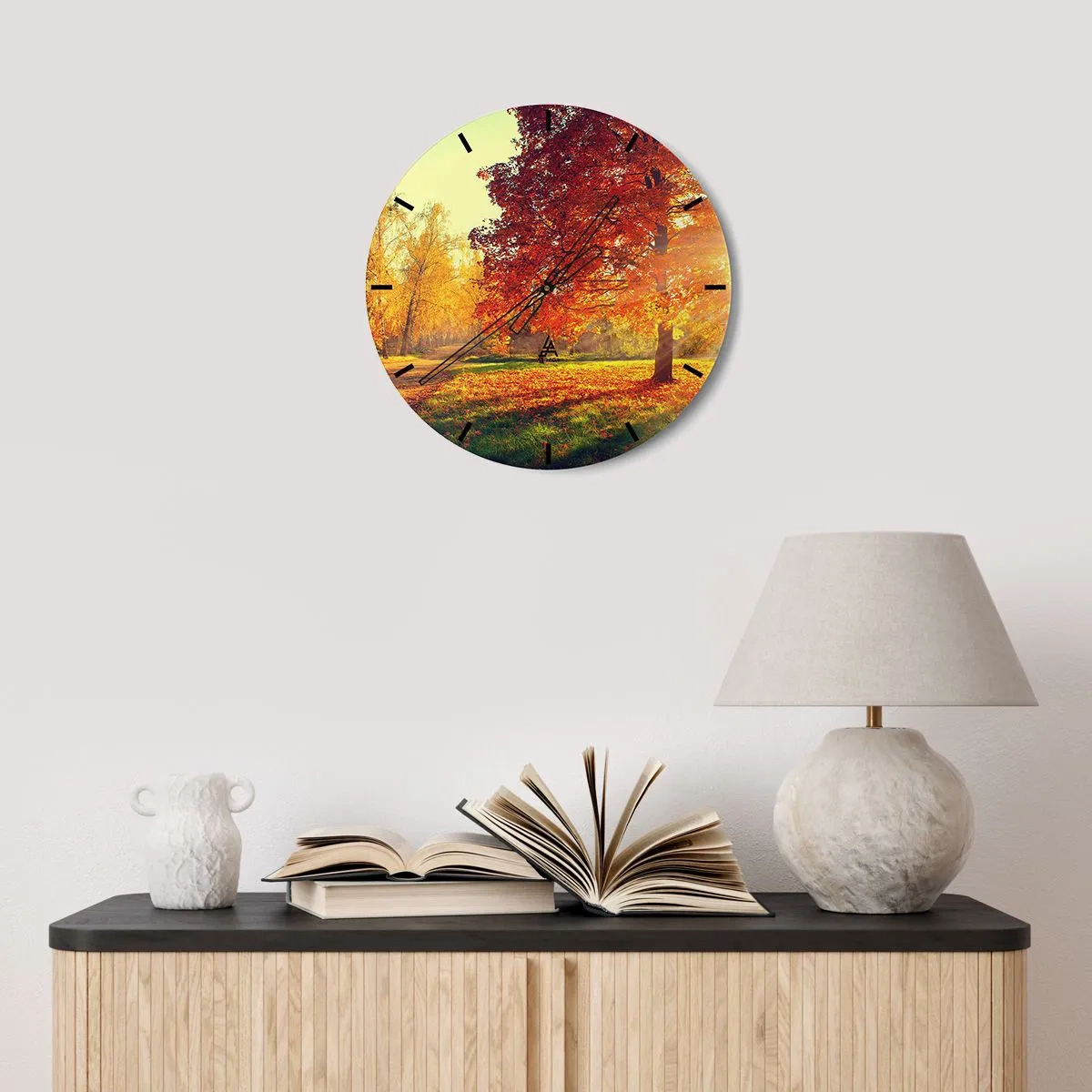 Wandklok - Klok - Herfstlandschap met een boom met rode bladeren in het park - 30x30cm - Rood is mooi - Moderne wanddecoratie voor woonkamer, keuken en slaapkamer ARTTOR