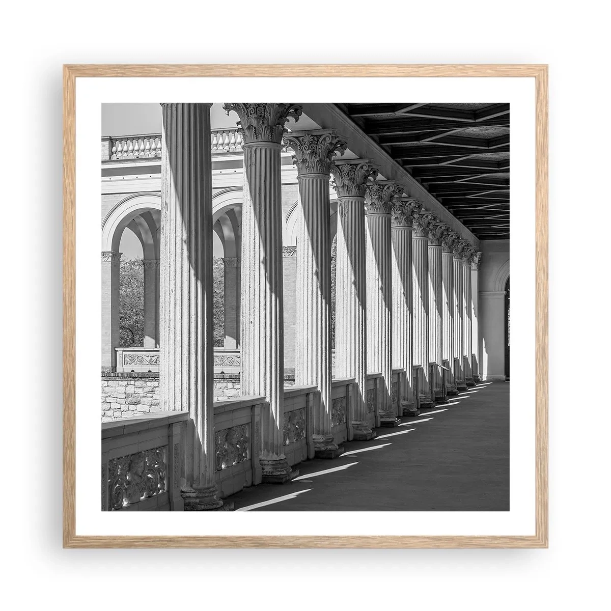 Een poster in een licht eiken lijst - Zonnige arcade - 60x60 cm