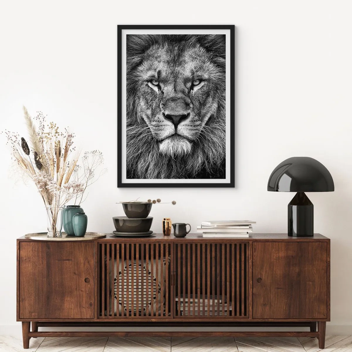 Poster in een zwarte lijst - In een kroningskleed - 30x40 cm