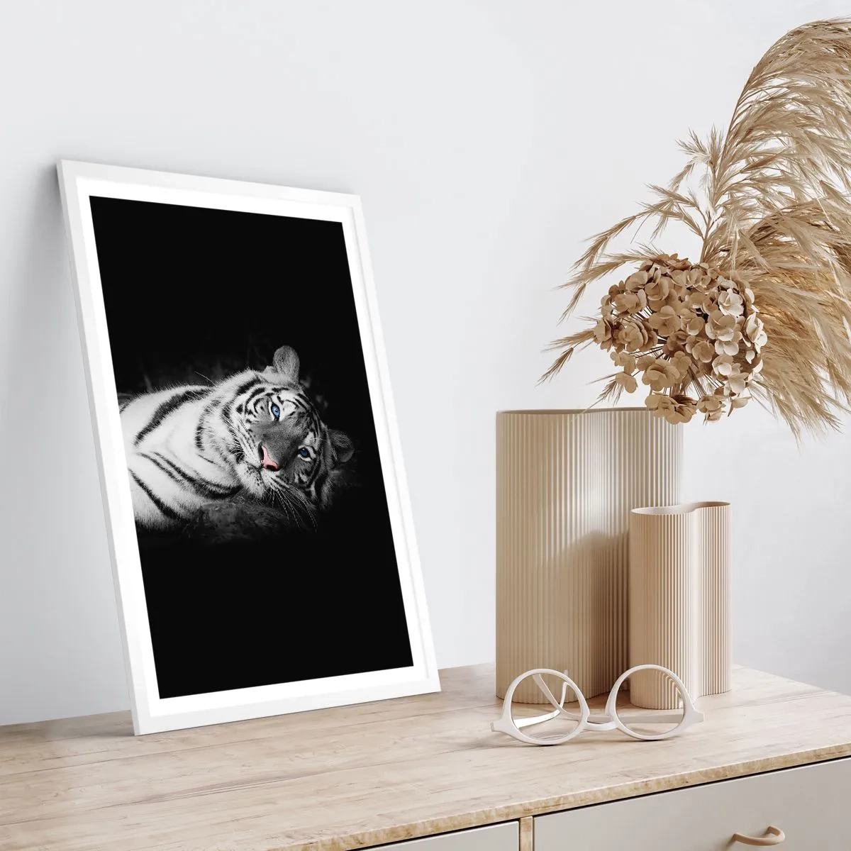 Poster in een witte lijst - Wildheid en vrede - 70x100 cm