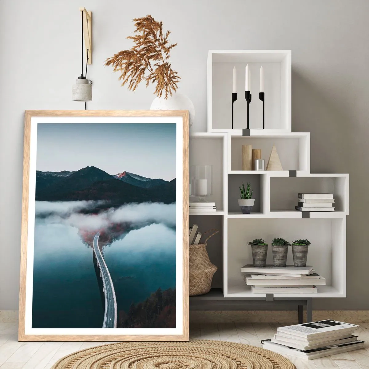 Een poster in een licht eiken lijst - Over water zo glad als een spiegel - 30x40 cm