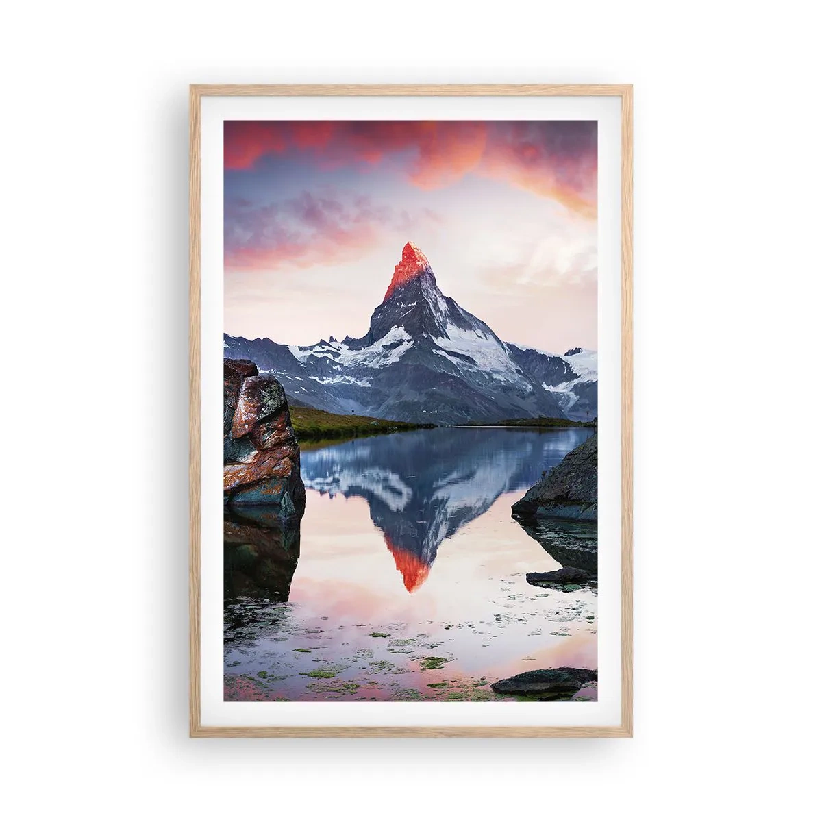 Een poster in een licht eiken lijst - Het hart van de bergen is heet - 61x91 cm