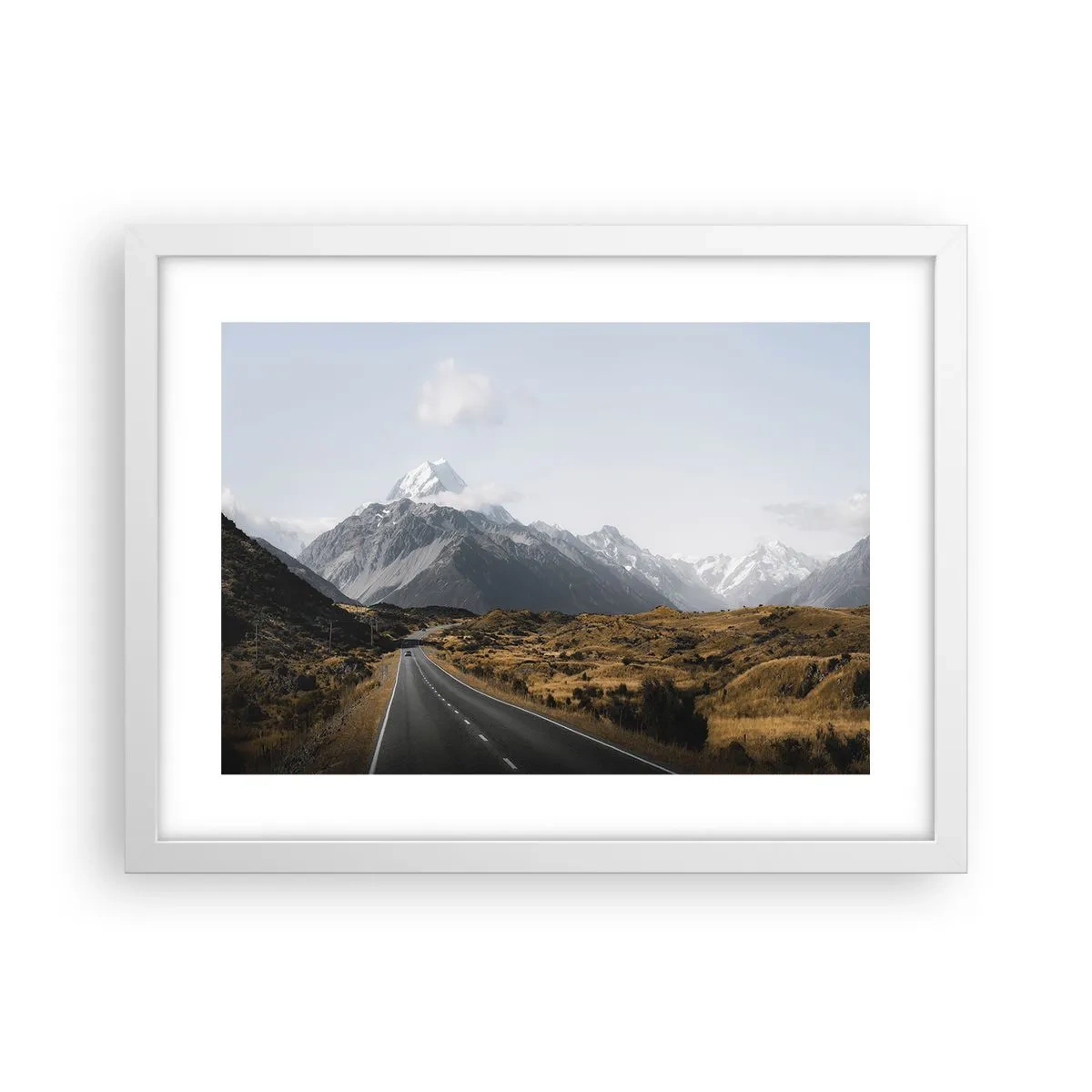 Poster in een witte lijst - De weg naar het hart van de bergen - 40x30 cm