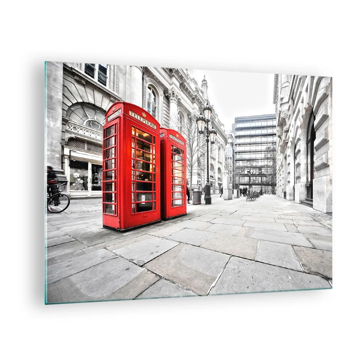 Schilderen op glas - Rode telefooncellen tegen de achtergrond van een stadsstraat - 70x50cm - Welkom in Londen - Moderne wanddecoratie voor woonkamer en slaapkamer ARTTOR