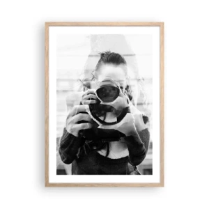 Een poster in een licht eiken lijst - Maker en materiaal - 50x70 cm