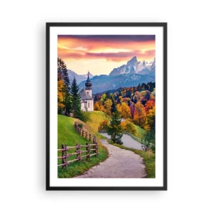 Poster in een zwarte lijst - Bergkapel tussen herfstbomen bij zonsondergang - 50x70cm - Landschap zoals geschilderd - Moderne wanddecoratie voor woonkamer en slaapkamer ARTTOR