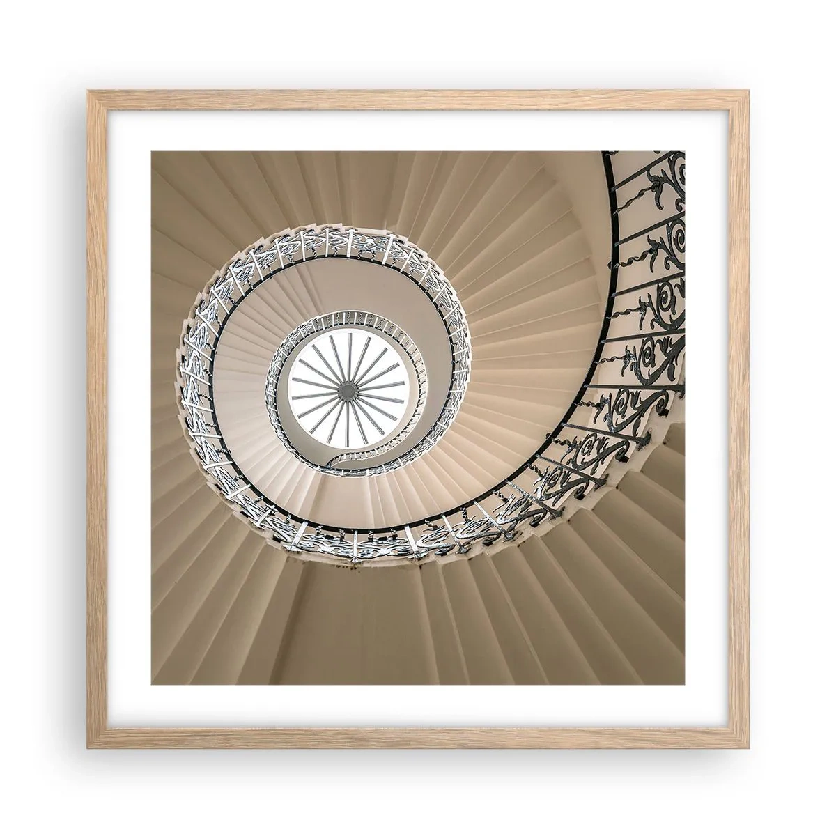 Een poster in een licht eiken lijst - Binnenin de schaal - 50x50 cm