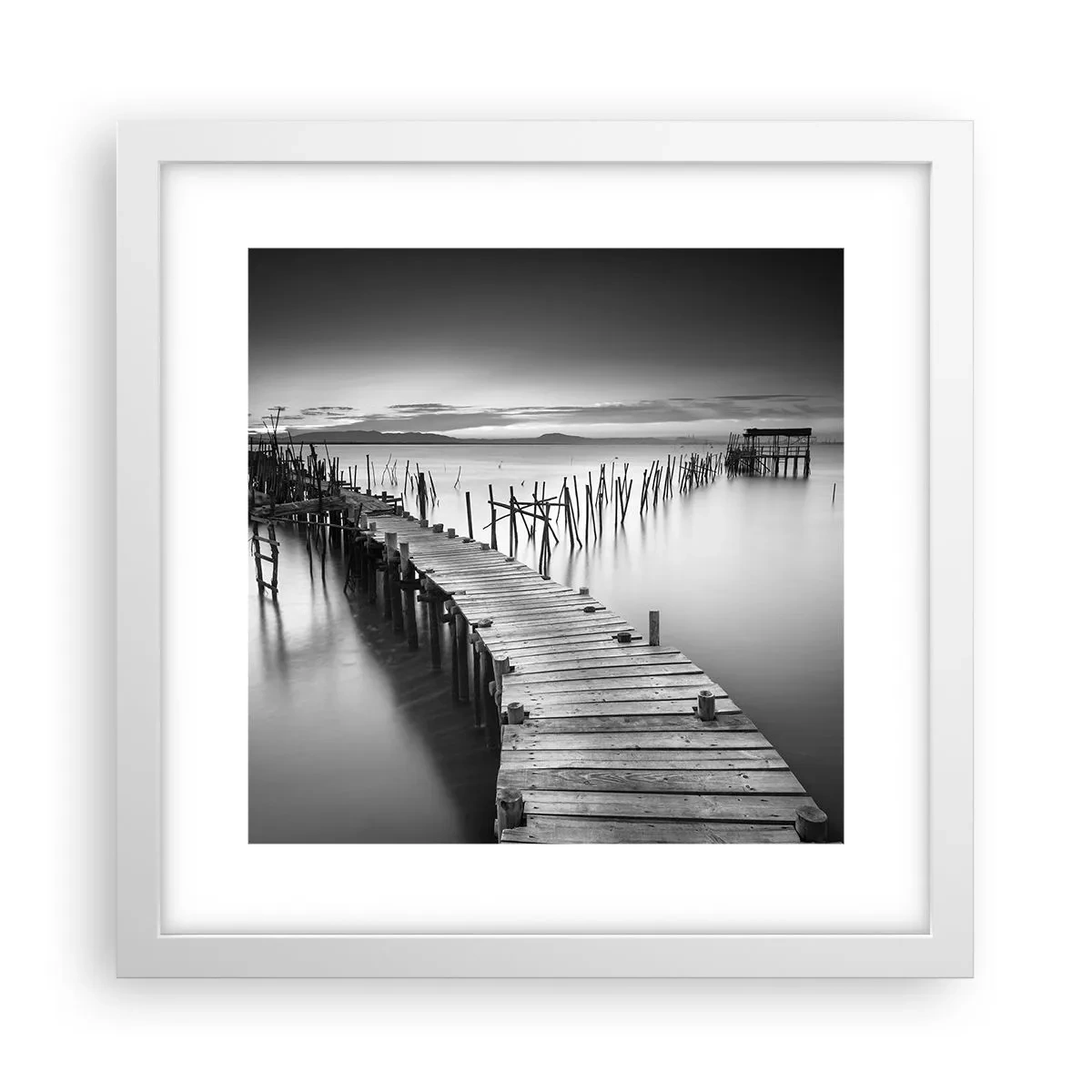Poster in een witte lijst - De rust van een vergeten kust - 30x30 cm