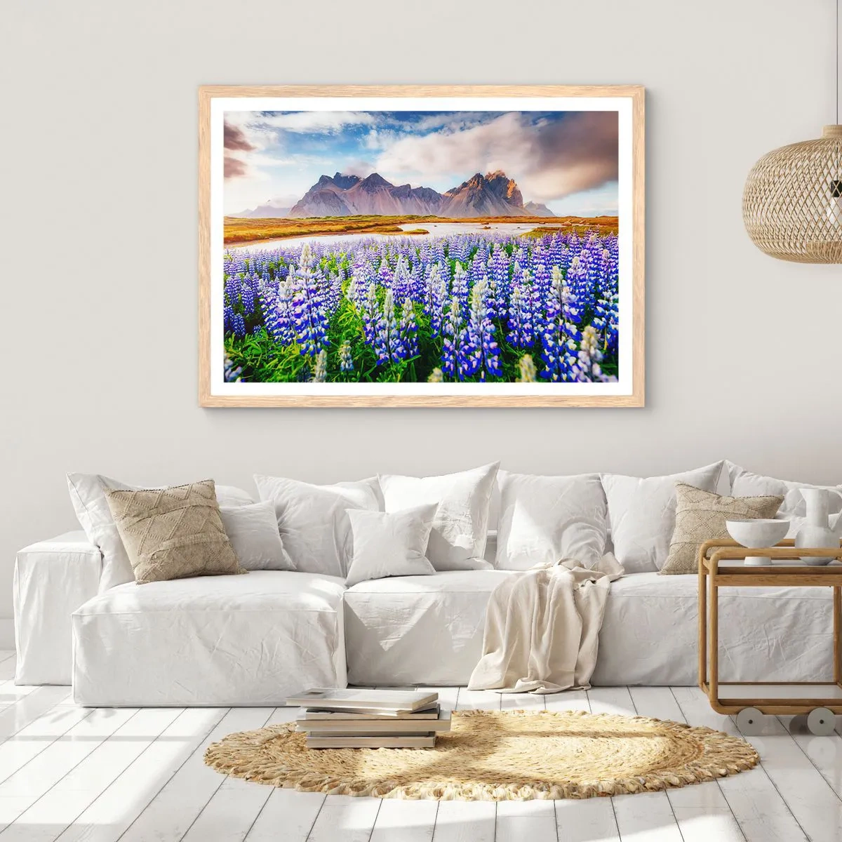 Een poster in een licht eiken lijst - Kracht en soberheid naast zachtheid - 40x30 cm