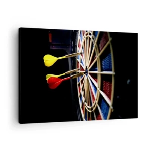 Schilderen op canvas - Een dartbord met raakpijltjes op een zwarte achtergrond - 70x50cm - De spikerop de kop - Moderne wanddecoratie voor woonkamer en slaapkamer ARTTOR