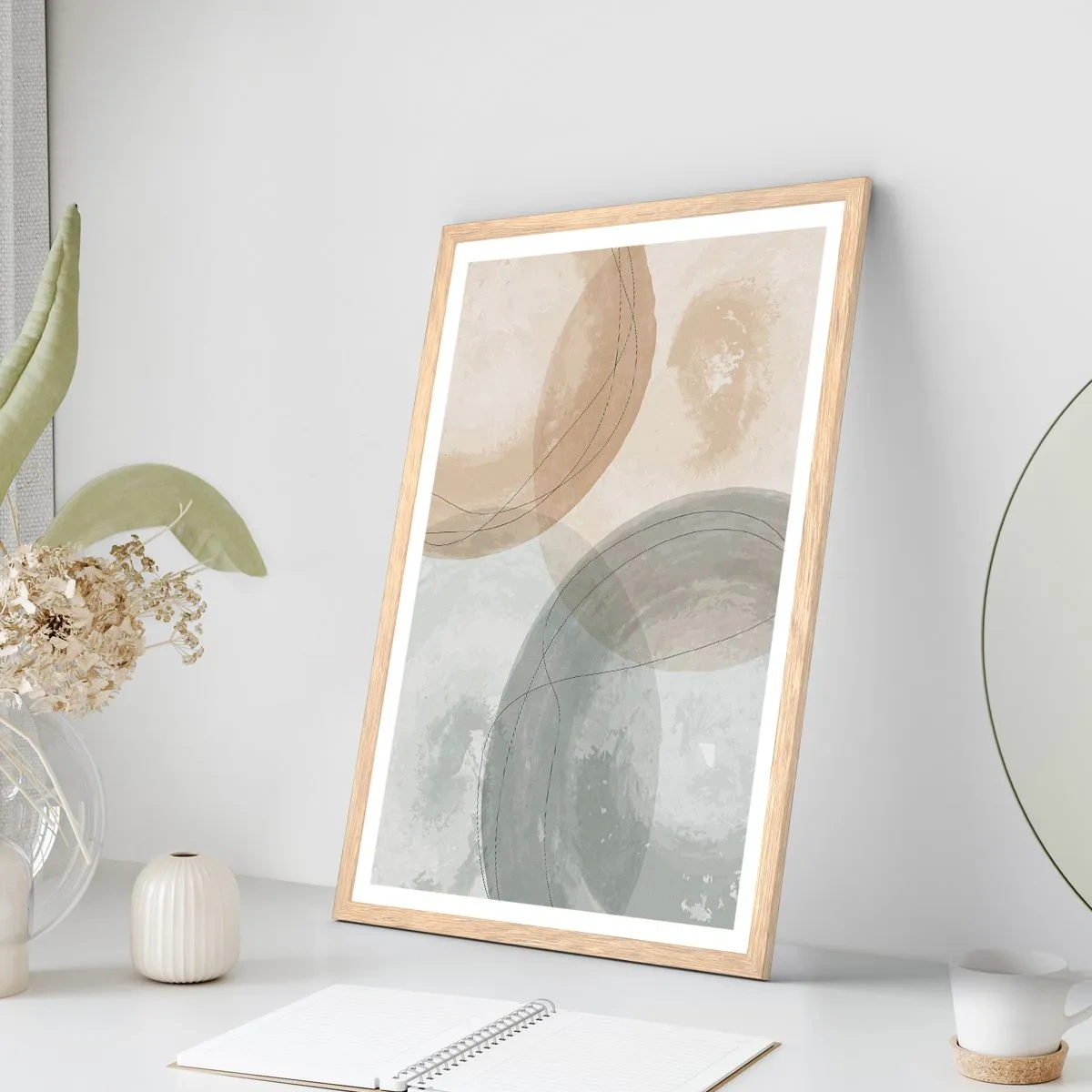 Een poster in een licht eiken lijst - Indringende werelden - 70x100 cm