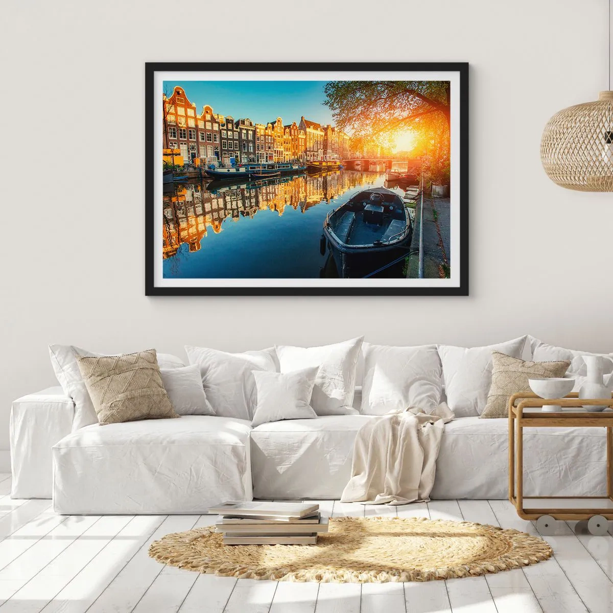 Poster in een zwarte lijst - Ochtend in Amsterdam - 100x70 cm