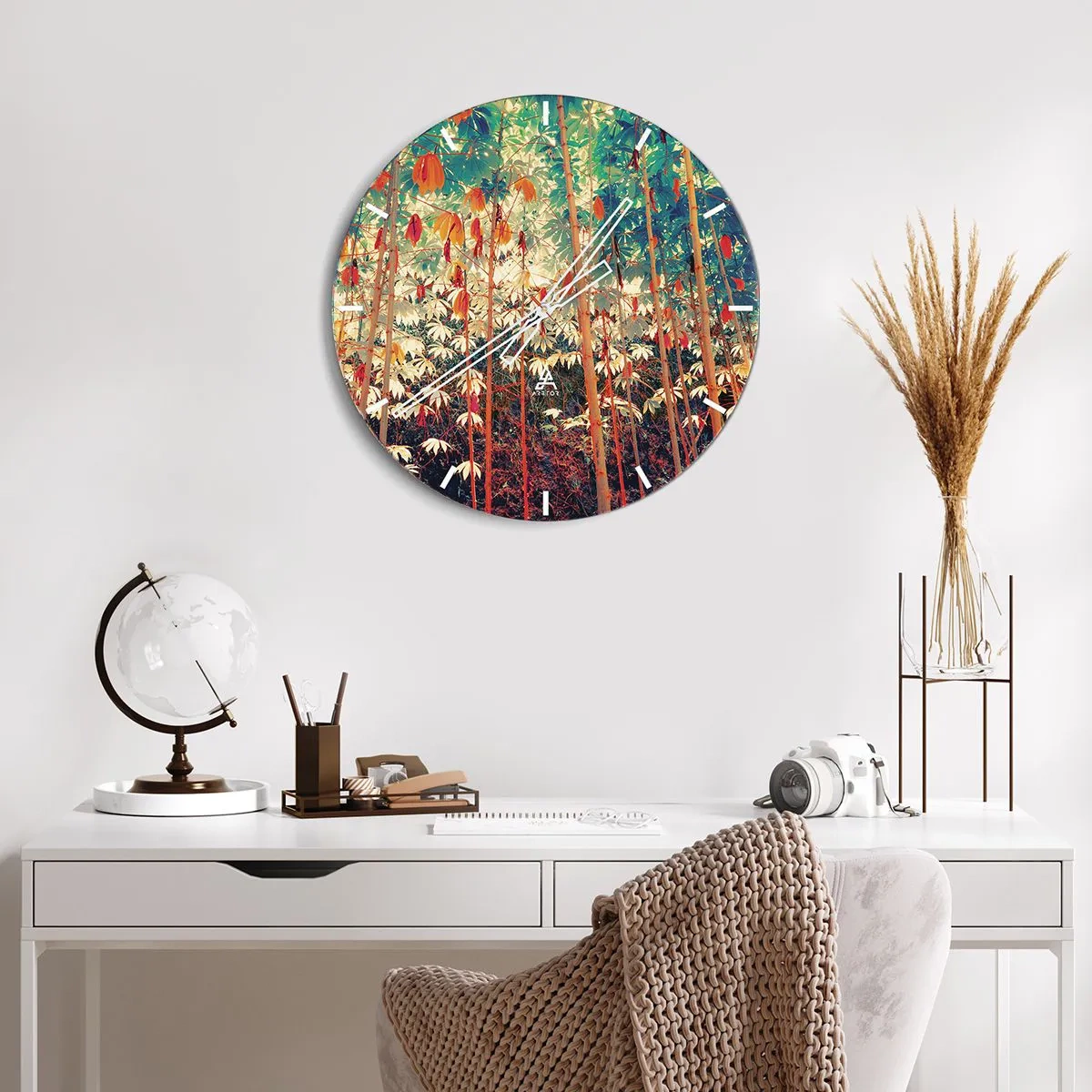 Wandklok - Klok - Kleurrijk bamboebos in warm licht - 30x30cm - Het geheime leven van de bladeren - Moderne wanddecoratie voor woonkamer, keuken en slaapkamer ARTTOR