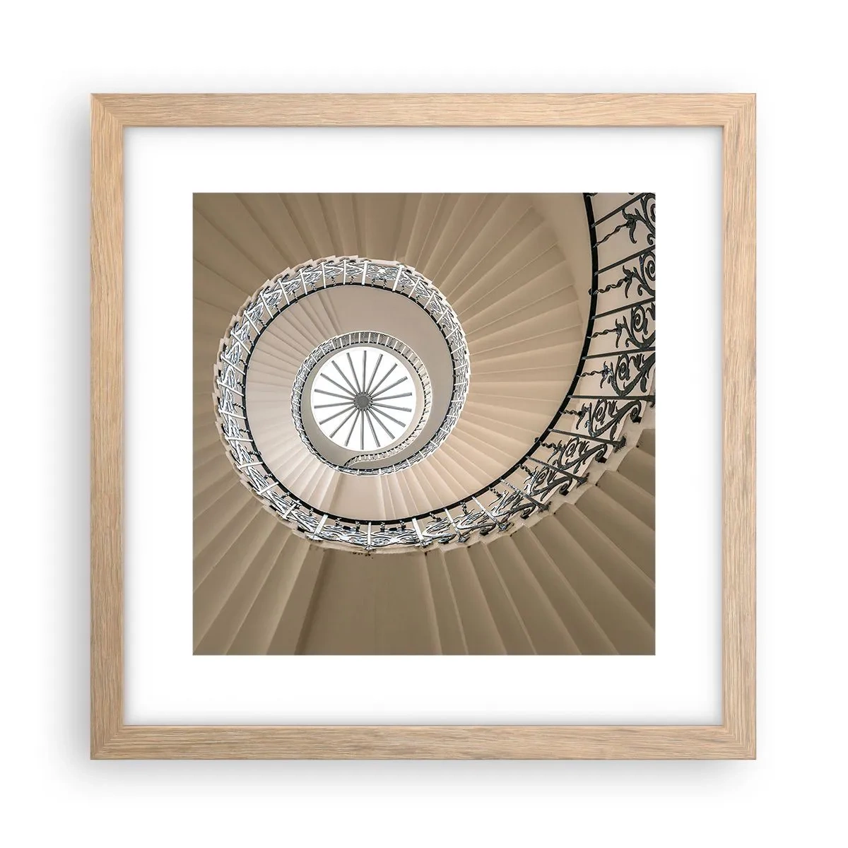 Een poster in een licht eiken lijst - Binnenin de schaal - 30x30 cm