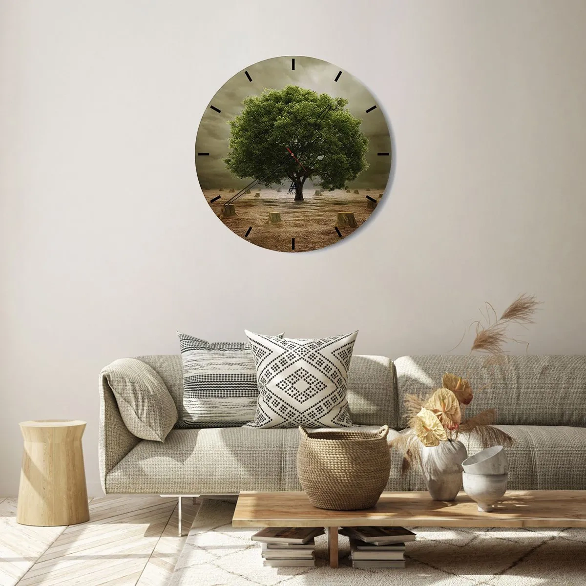Wandklok - Klok - Een boom omringd door stronken tegen een stormachtige lucht - 30x30cm - Alle hoop - Moderne wanddecoratie voor woonkamer, keuken en slaapkamer ARTTOR