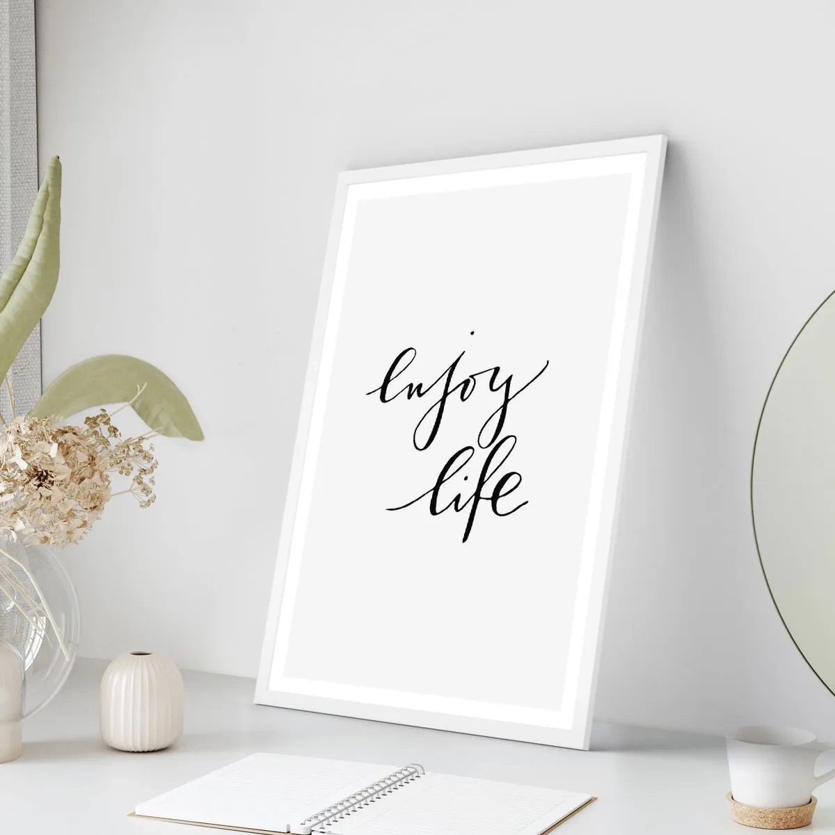 Poster in een witte lijst - Niets aan toe te voegen… - 61x91 cm