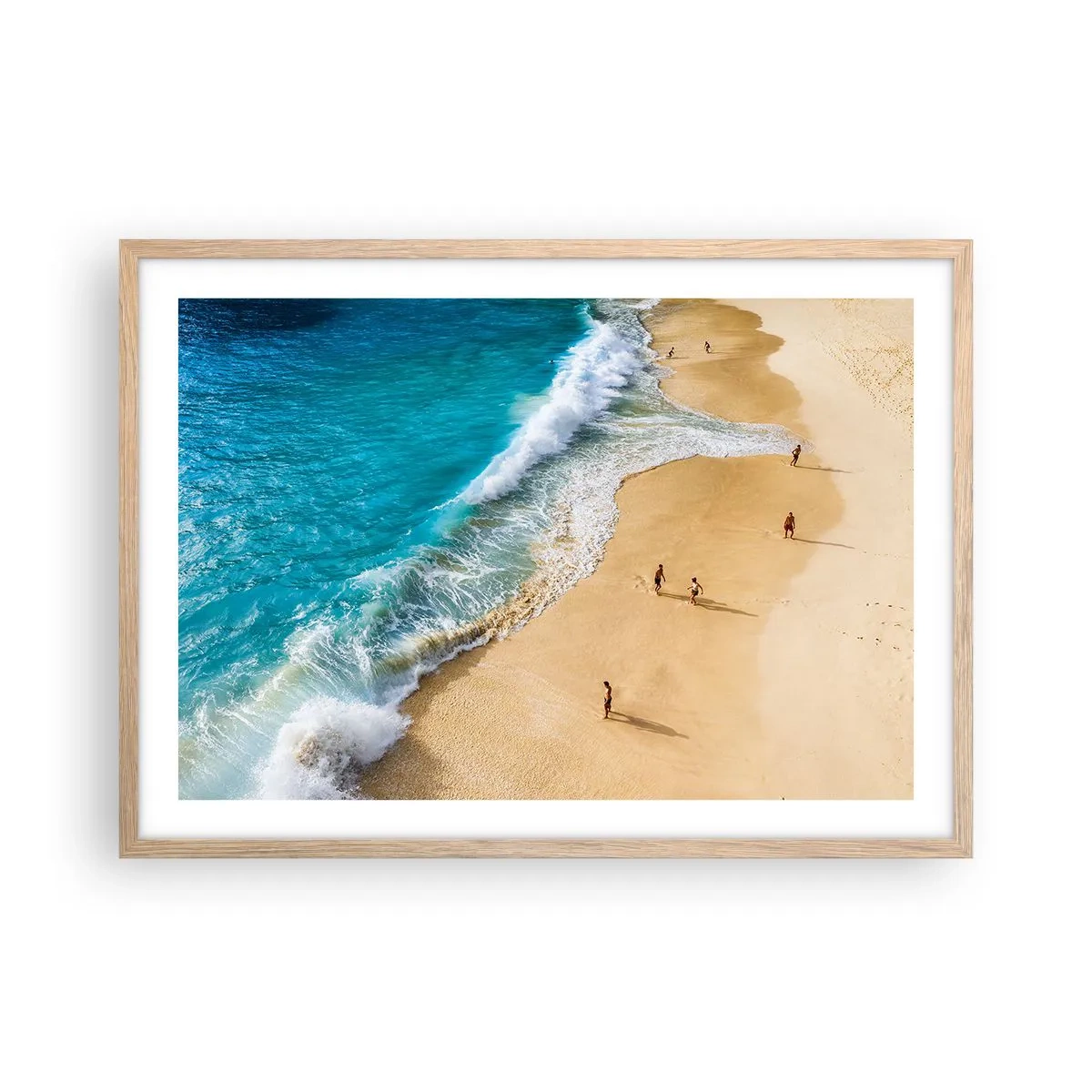 Een poster in een licht eiken lijst - En dan de zon, het strand… - 70x50 cm