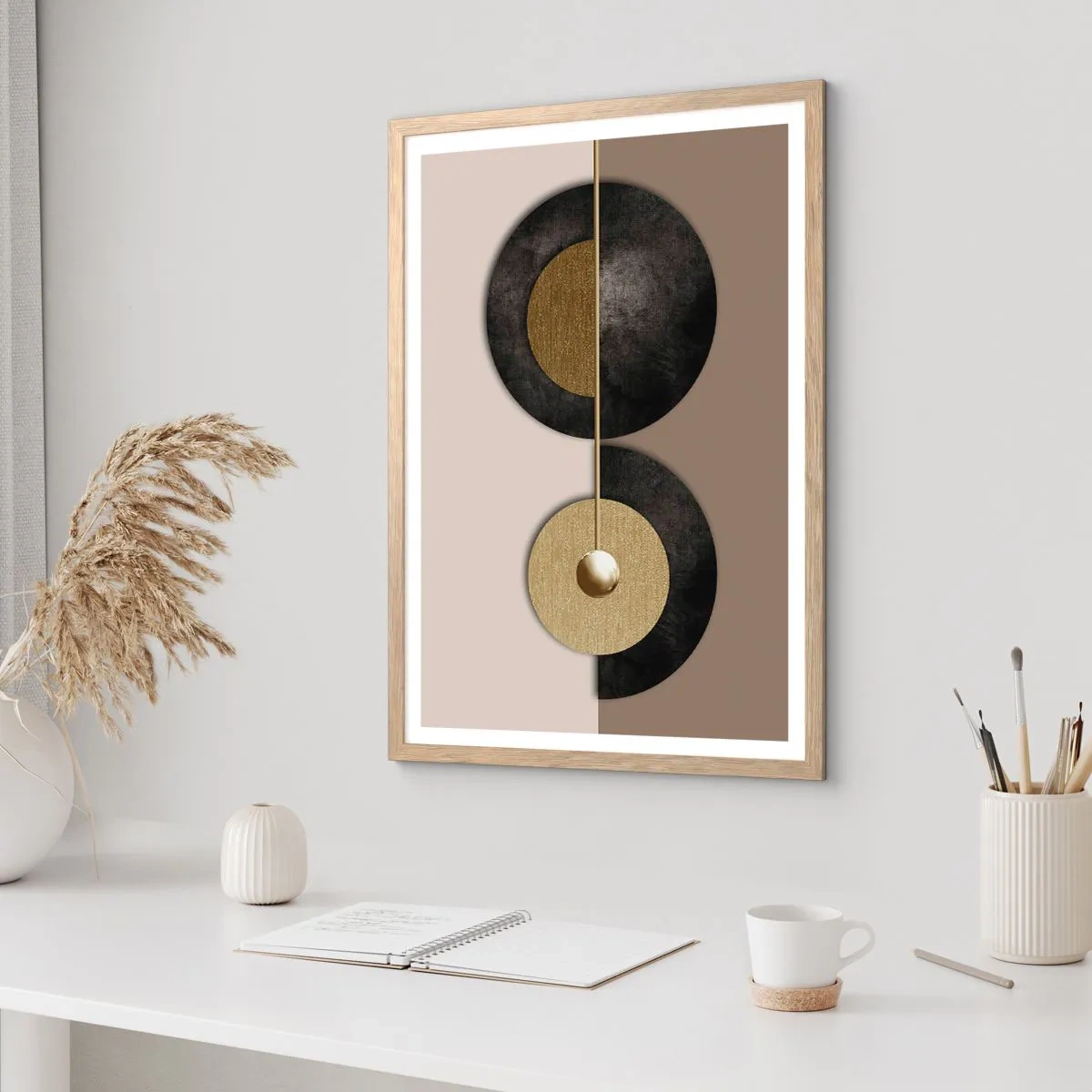 Een poster in een licht eiken lijst - Variaties rond de cirkel - 70x100 cm