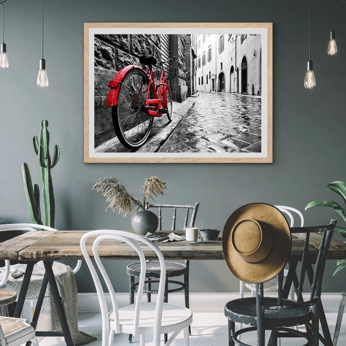 Een poster in een licht eiken lijst - Echte schoonheid verveelt niet - 70x50 cm