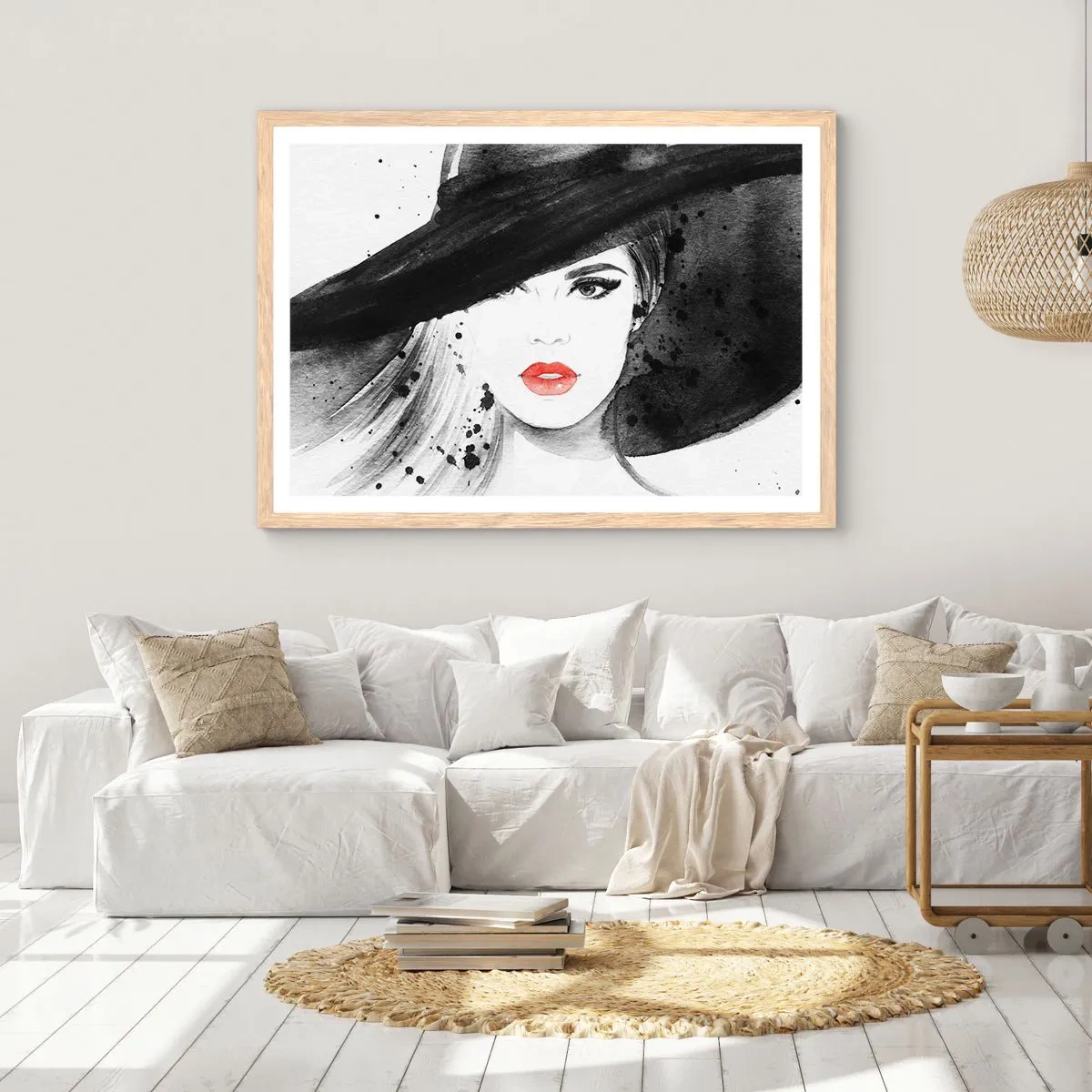 Een poster in een licht eiken lijst - Vrouw in het zwart - 40x30 cm
