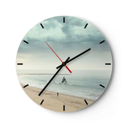 Wandklok - Klok - Een eenzame figuur loopt langs de kust onder een bewolkte hemel. - 30x30cm - op zoek naar vrede - Moderne wanddecoratie voor woonkamer, keuken en slaapkamer ARTTOR