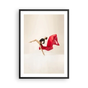 Poster in een zwarte lijst - Een danseres in een zwarte outfit met rode stof in beweging - 50x70cm - rood en zwart - Moderne wanddecoratie voor woonkamer en slaapkamer ARTTOR
