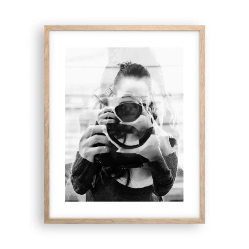 Een poster in een licht eiken lijst - Maker en materiaal - 40x50 cm