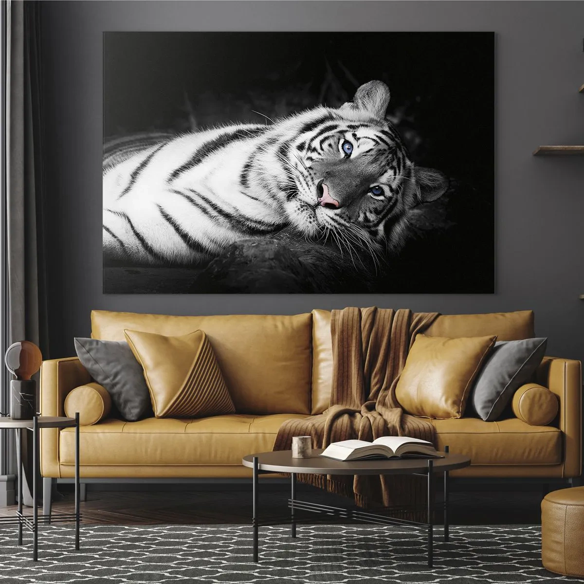 Schilderen op glas - Een witte tijger met blauwe ogen in een zwart-witte setting - 70x50cm - Wildheid en vrede - Moderne wanddecoratie voor woonkamer en slaapkamer ARTTOR