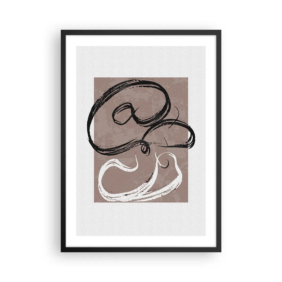 Poster in een zwarte lijst - Abstracte compositie met dynamische penseelstreken in zwart-wit op een bruine achtergrond. - 50x70cm - Compositie – de zoektocht naar volheid - Moderne wanddecoratie voor woonkamer en slaapkamer ARTTOR