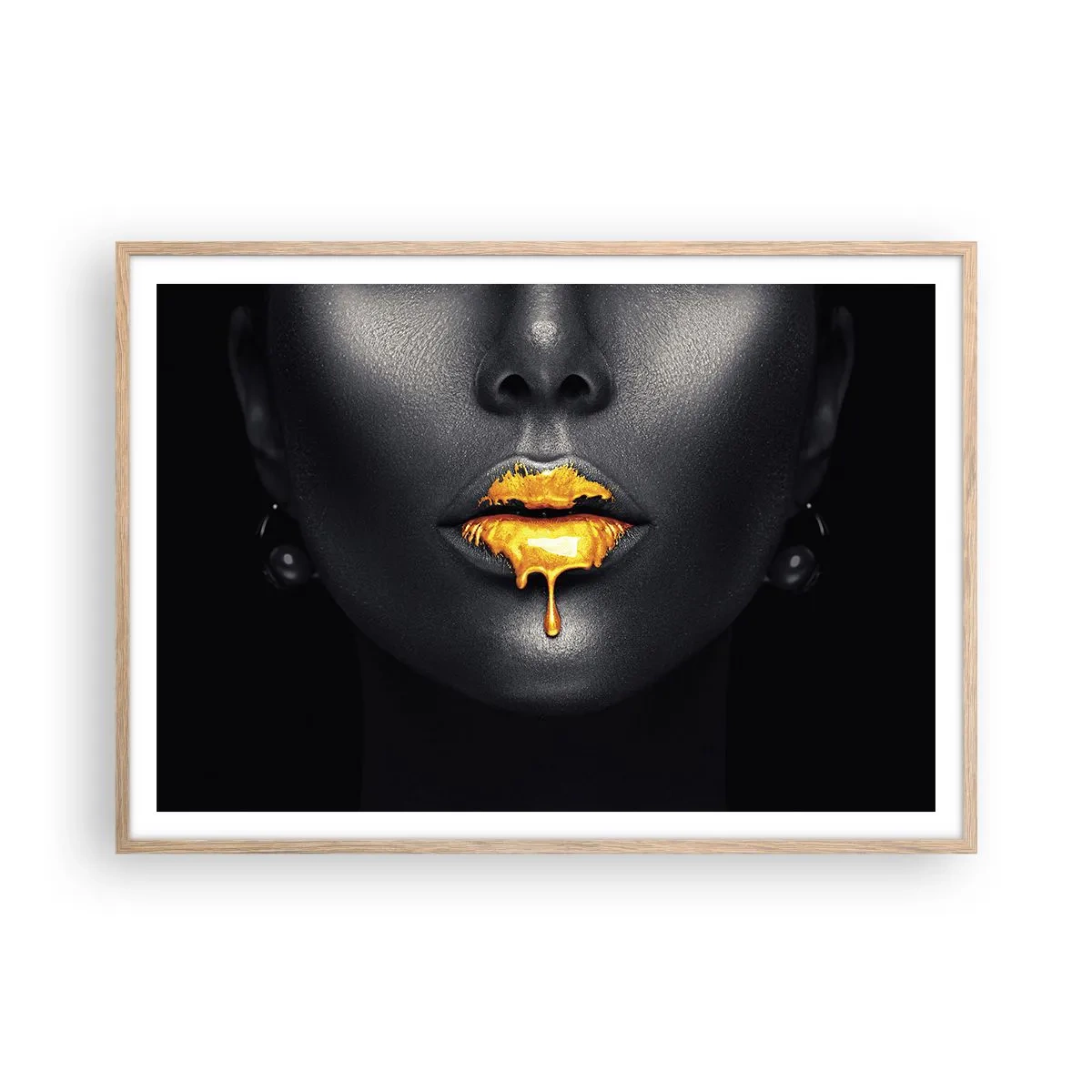 Een poster in een licht eiken lijst - Goldmouth - 100x70 cm