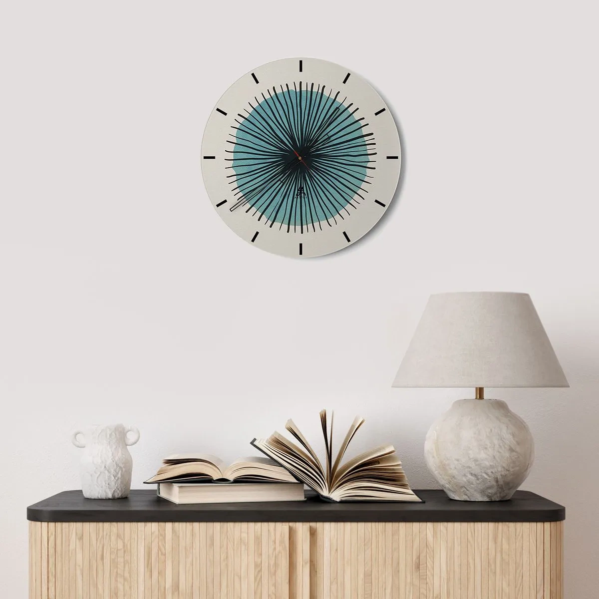 Wandklok - Klok - Abstract motief met een blauwe cirkel en zwarte lijnen - 30x30cm - Stralend in het blauw - Moderne wanddecoratie voor woonkamer, keuken en slaapkamer ARTTOR