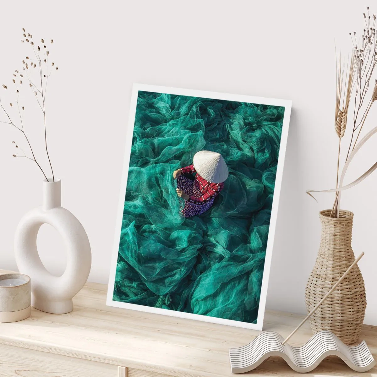 Poster - In een zee van netten - 70x100 cm