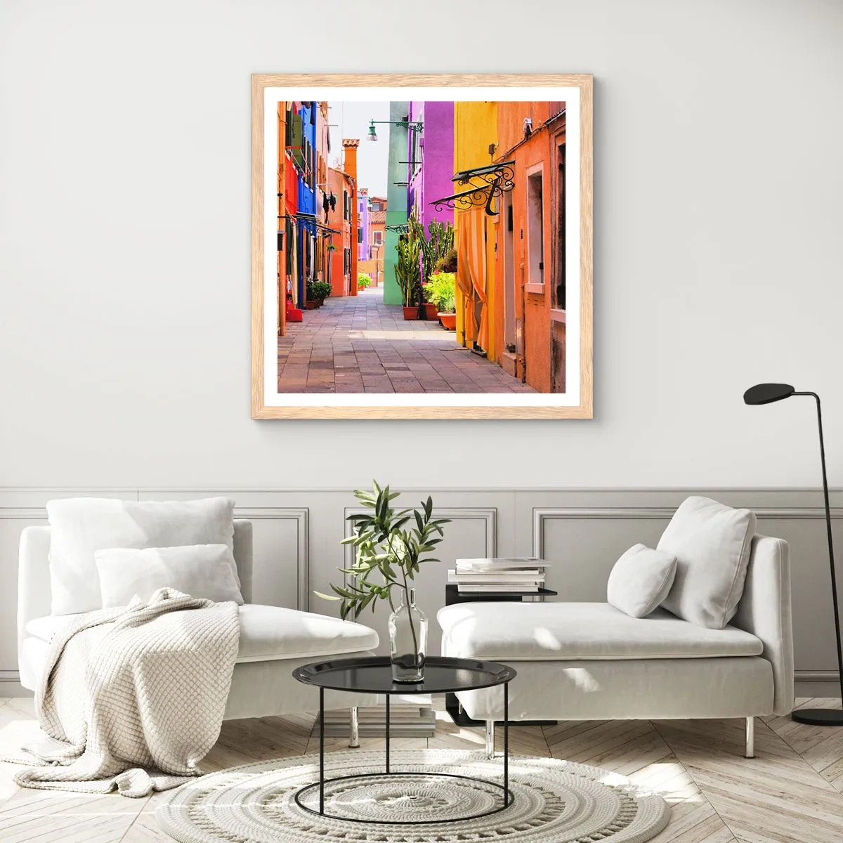 Een poster in een licht eiken lijst - Regenboogsteeg - 60x60 cm