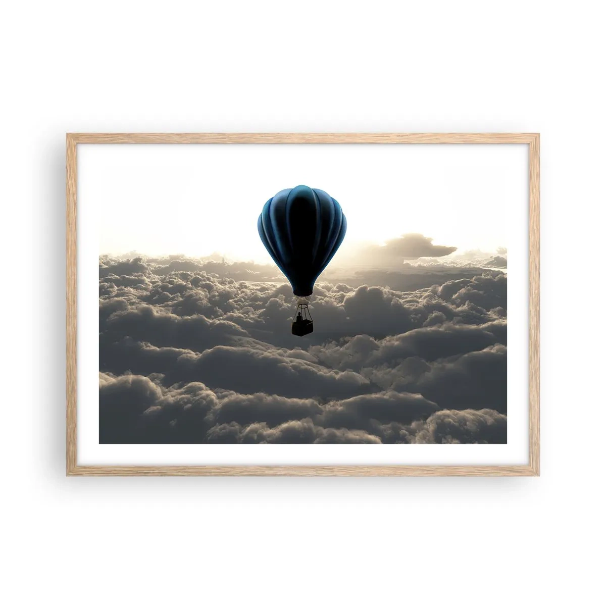Een poster in een licht eiken lijst - Een zwerver boven de wolken - 70x50 cm
