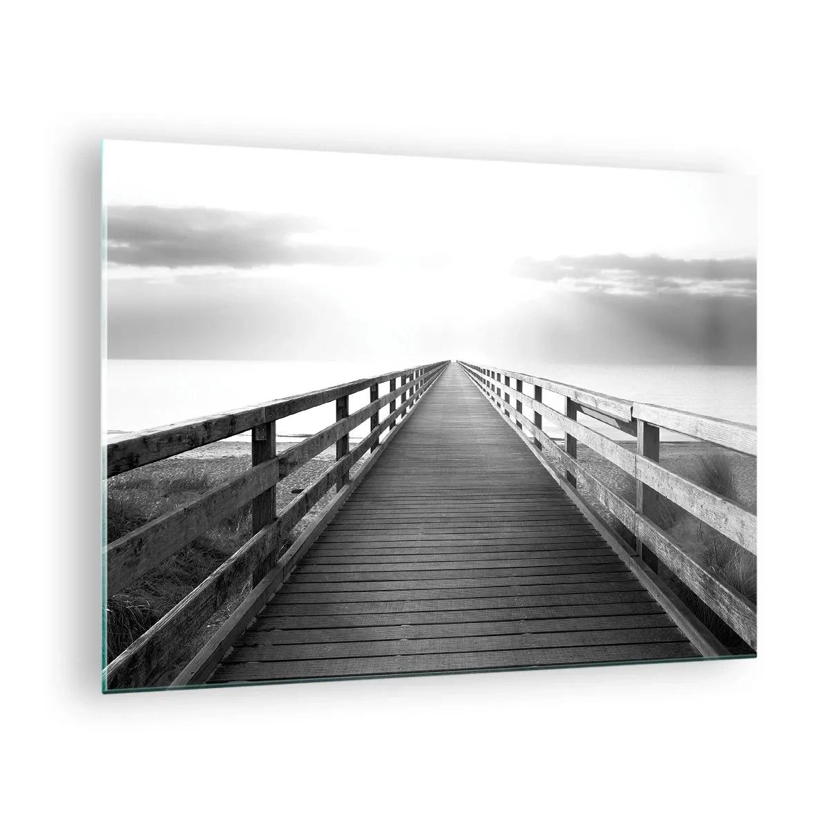 Schilderen op glas - Een houten brug die naar de horizon leidt in zwart-wit - 70x50cm - In de verte ... - Moderne wanddecoratie voor woonkamer en slaapkamer ARTTOR