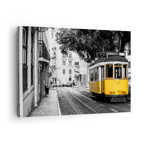 Schilderen op canvas - Een gele tram tegen de achtergrond van een zwart-witte straat - 70x50cm - En op de achtergrond fado - Moderne wanddecoratie voor woonkamer en slaapkamer ARTTOR