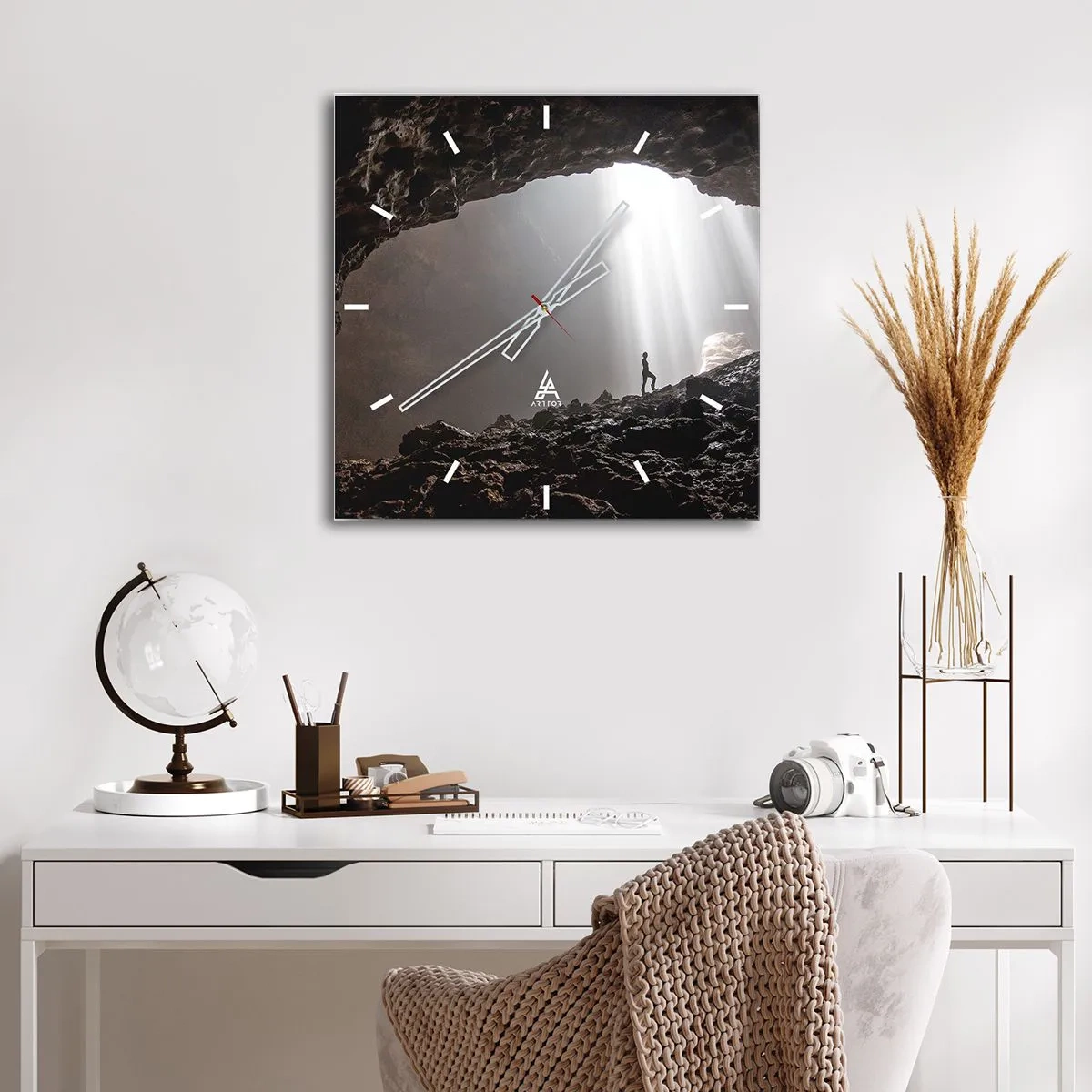 Wandklok - Klok - De lichtgevende grot - 30x30 cm