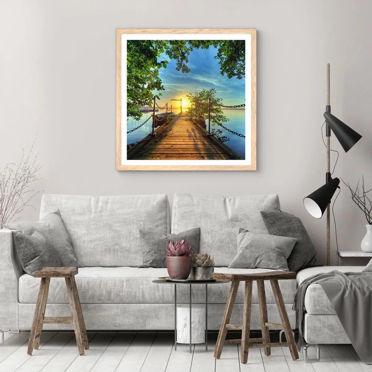 Een poster in een licht eiken lijst - Zonsondergang boven het water - 30x30 cm