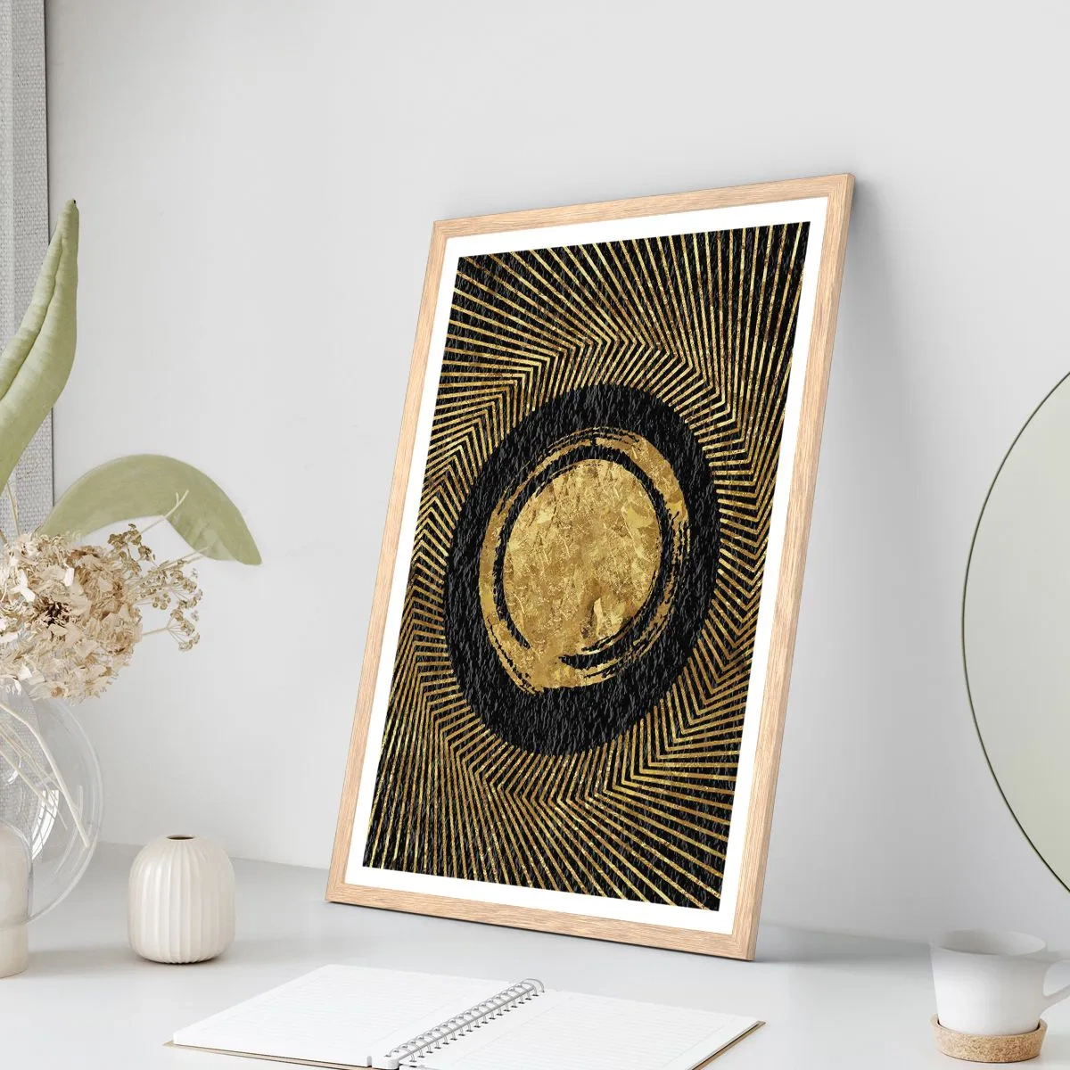 Een poster in een licht eiken lijst - Glamour-compositie - 50x70 cm