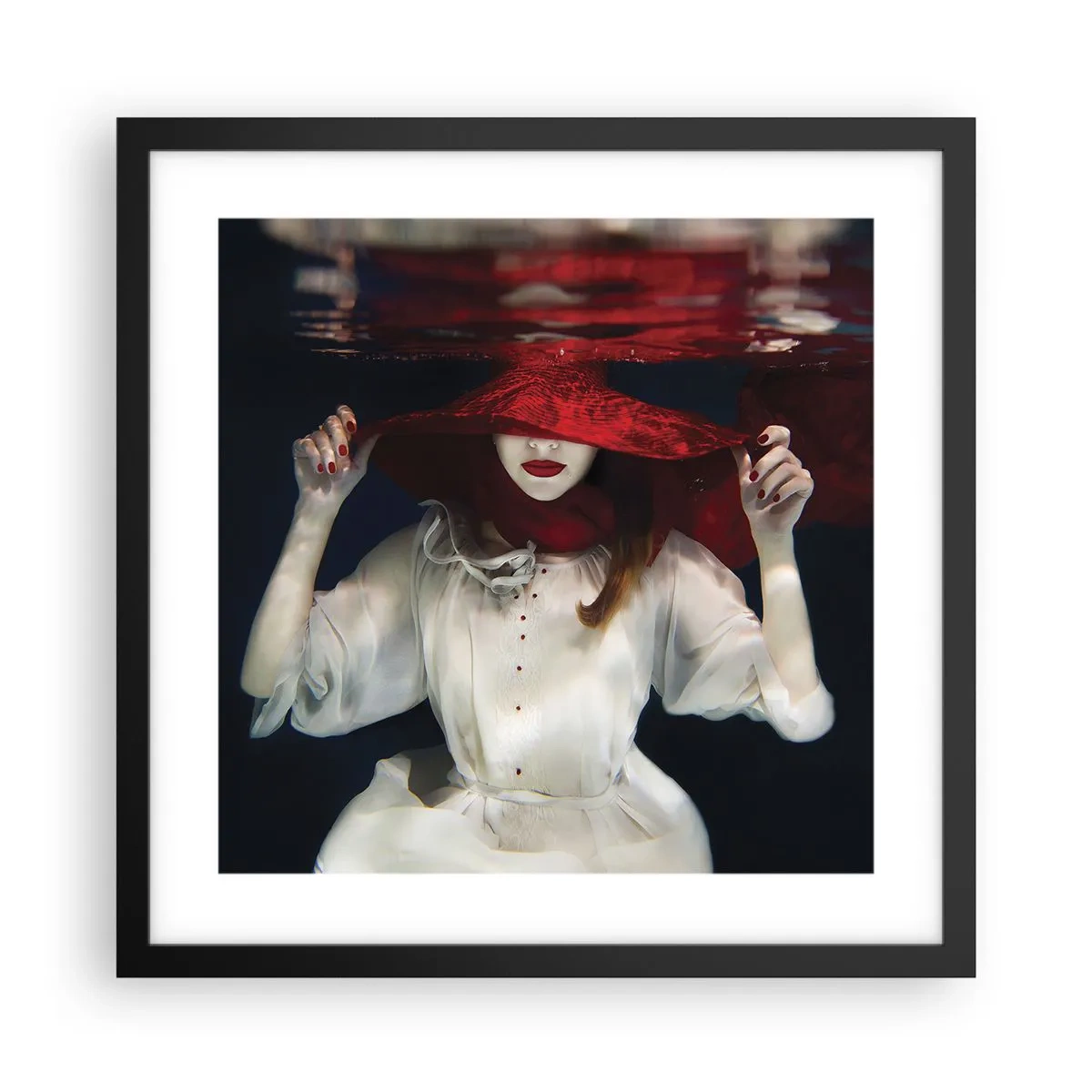 Poster in een zwarte lijst - Hatelijke godin in de Slavische mythologie - 40x40 cm