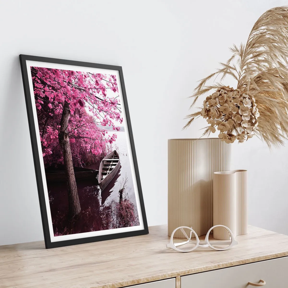 Poster in een zwarte lijst - In roze stilte - 70x100 cm