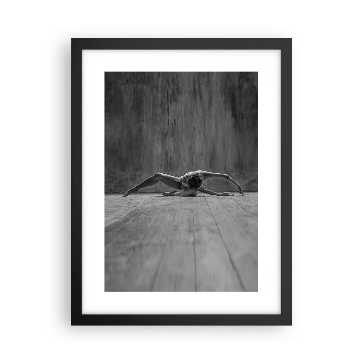 Poster in een zwarte lijst - Symmetrie gevonden - 30x40 cm