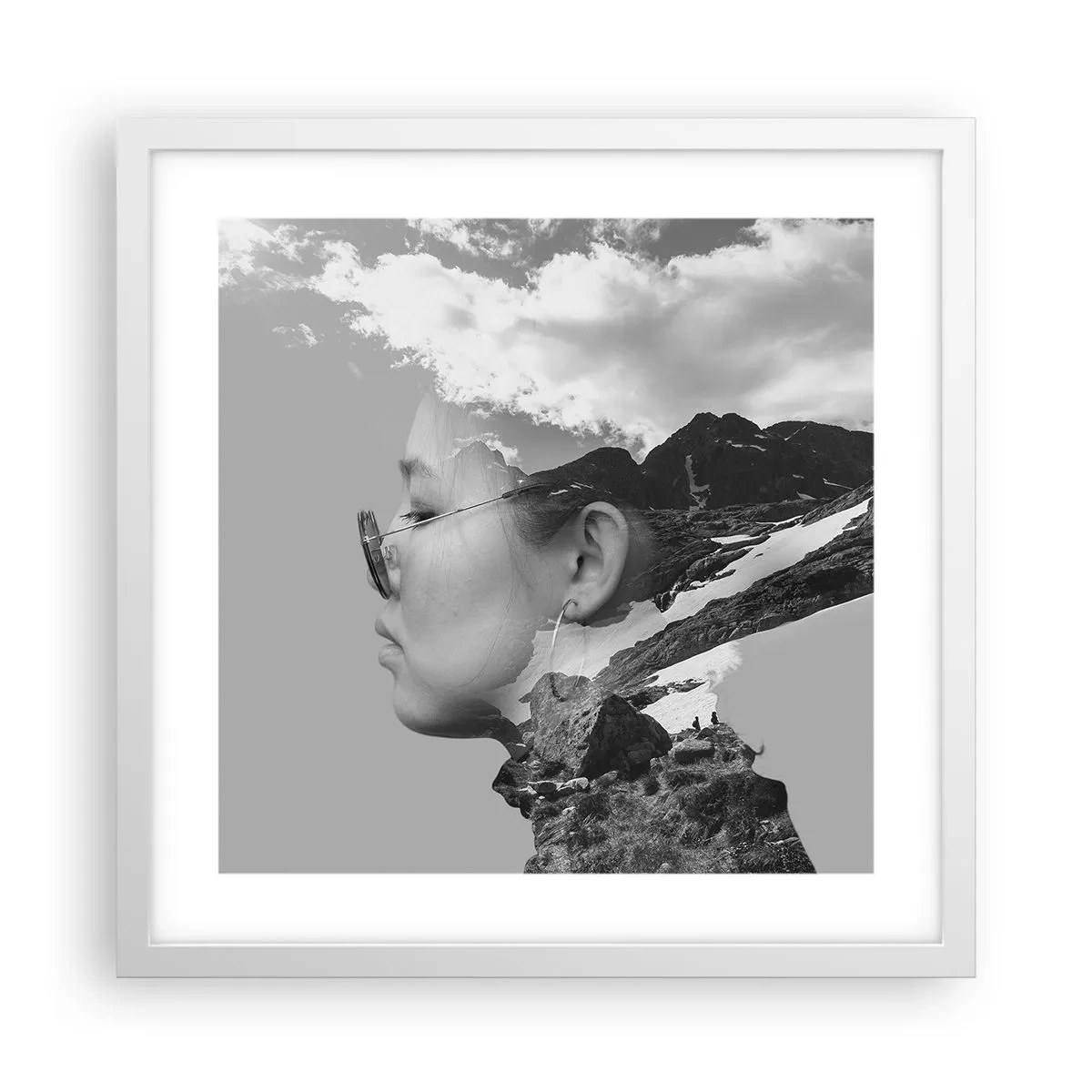 Poster in een witte lijst - Top en bewolkt portret - 40x40 cm